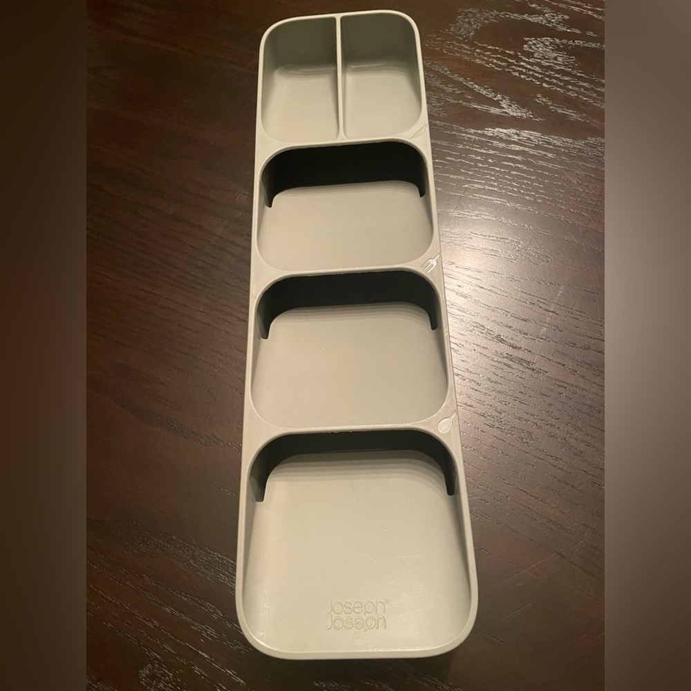 Joseph Joseph Silverware Organizer